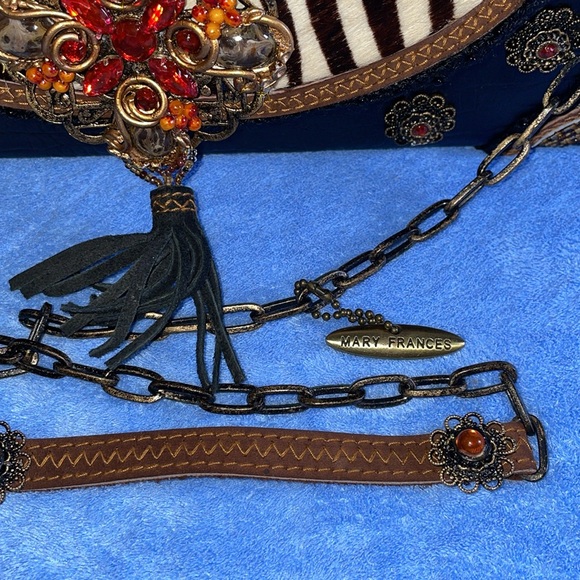 Vintage Beaded Leather Baguette Handbag. - Picture 5 of 9